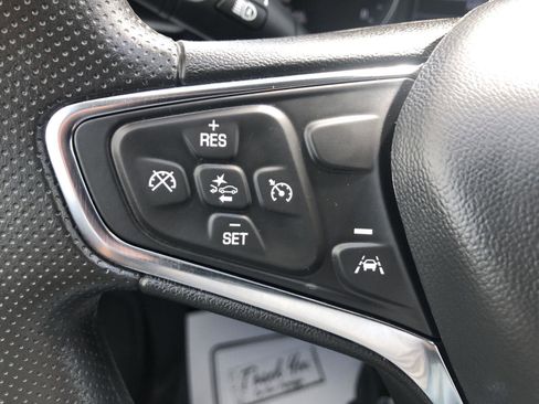 Used 2024 Chevrolet Equinox LT FWD image 21