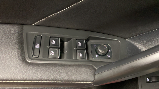 Used 2024 Volkswagen Tiguan SEL R-Line AWD/4WD image 20