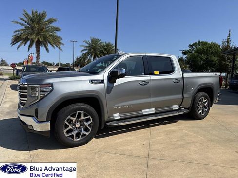 Used 2023 GMC Sierra 1500 SLT w/ SLT Premium Package image 5