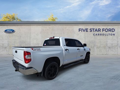Used 2020 Toyota Tundra SR5 w/ SR5 Leather Package image 8