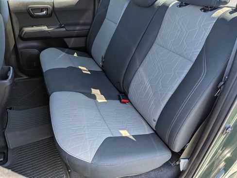 Used 2021 Toyota Tacoma TRD Sport w/ Technology Package image 28