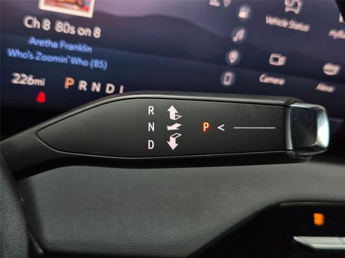 Used 2025 Buick Enclave Preferred FWD image 22