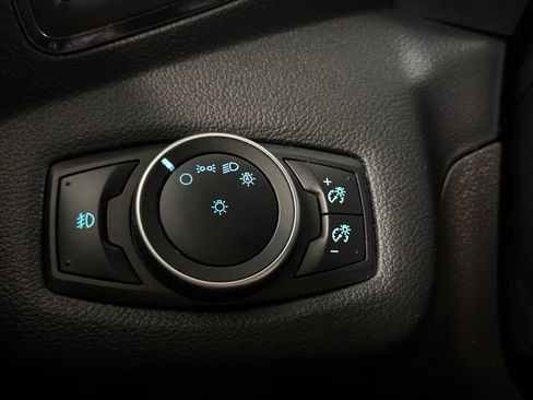 Used 2015 Ford Escape Titanium w/ Equipment Group 301A AWD/4WD image 36