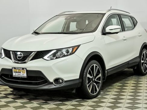 Used 2019 Nissan Rogue Sport SL w/ Premium Package image 4