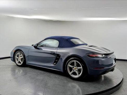 Used 2017 Porsche 718 Boxster image 29