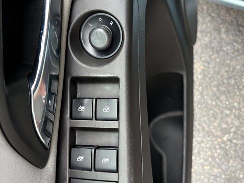 Used 2012 Chevrolet Cruze LS w/ Connectivity Package FWD image 24
