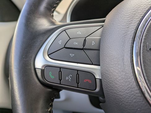 Used 2018 Jeep Compass Latitude w/ Popular Equipment Group image 19