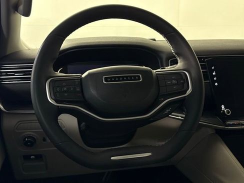 Used 2022 Jeep Wagoneer Series I image 25