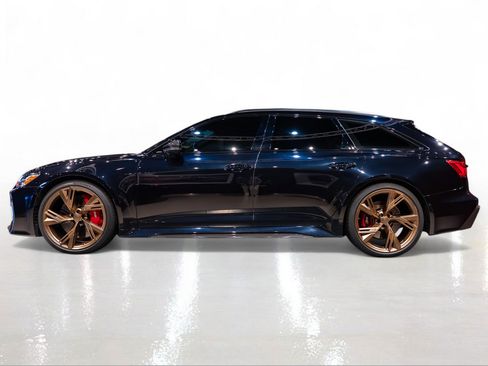 Used 2021 Audi RS 6 AWD/4WD image 3