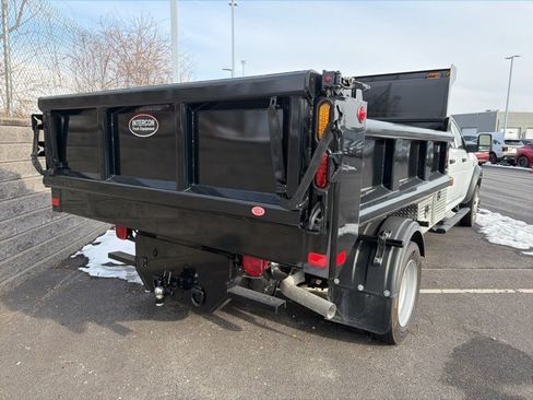 New 2024 RAM 5500 Tradesman w/ Chrome Appearance Group image 4