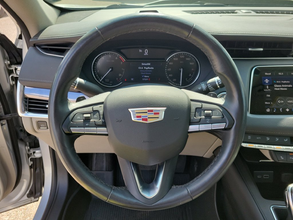 Certified 2022 Cadillac XT4 Luxury w/ Cold Weather Package FWD image 21