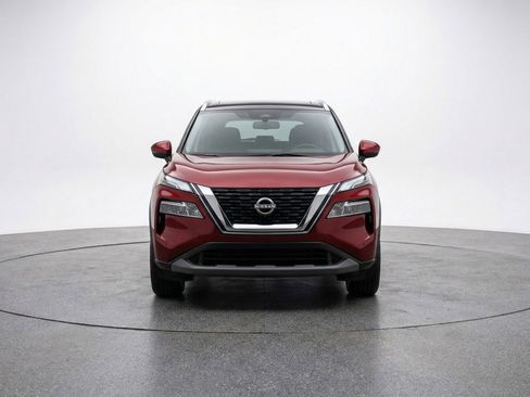 Used 2025 Nissan Rogue SV AWD/4WD image 2