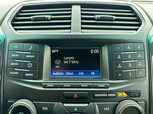 Used 2016 Ford Explorer FWD image 25