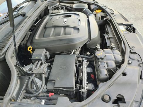 Used 2018 Jeep Grand Cherokee Laredo image 24