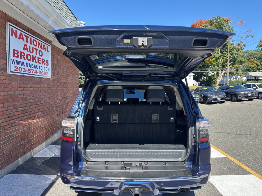 Used 2015 Toyota 4Runner Limited AWD/4WD image 40
