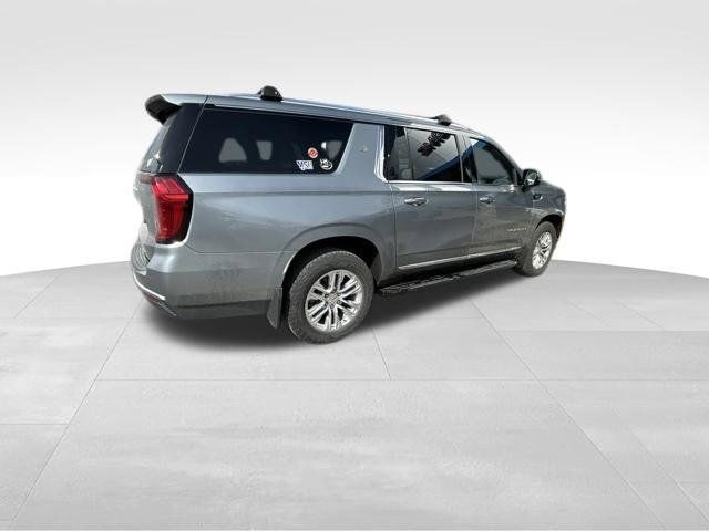 Used 2023 GMC Yukon XL SLT w/ SLT Luxury Package AWD/4WD image 8