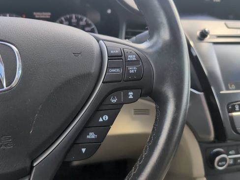 Used 2018 Acura ILX FWD image 15