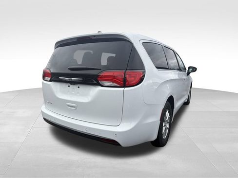 New 2026 Chrysler Voyager LX FWD image 3