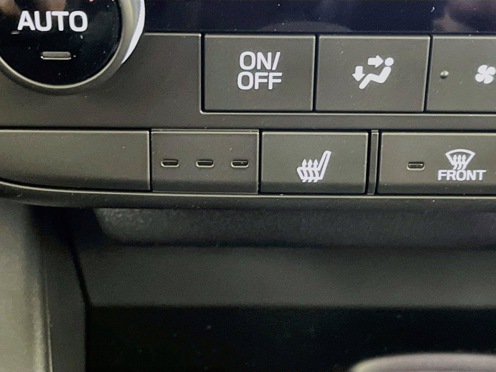 New 2026 Subaru Outback Limited AWD/4WD image 16