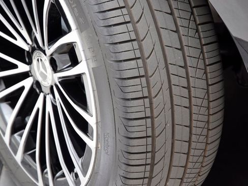 Used 2025 Mercedes-Benz S 580 4MATIC Sedan image 32