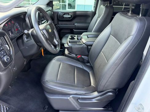 Used 2021 Chevrolet Silverado 1500 W/T w/ WT Value Package image 3