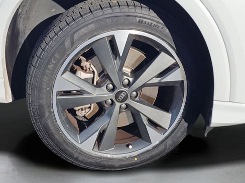 Used 2023 Audi Q4 e-tron Premium w/ Convenience Package image 19