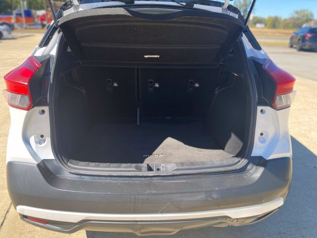 Used 2019 Nissan Kicks SR FWD image 9