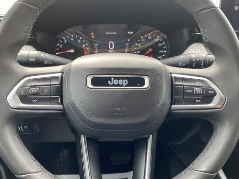 Used 2024 Jeep Compass Latitude AWD/4WD image 24