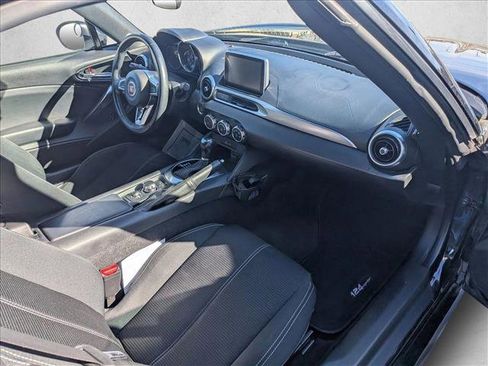 Used 2018 FIAT 124 Spider Classica w/ Technology Group image 19