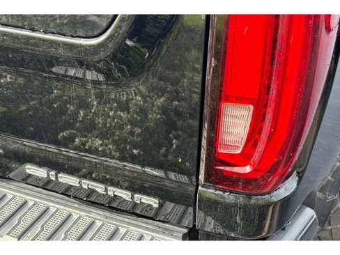 Used 2021 GMC Sierra 3500 Denali w/ Denali Ultimate Package image 6