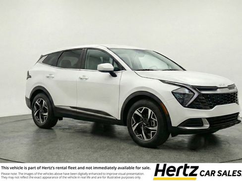 Used 2025 Kia Sportage LX image 1