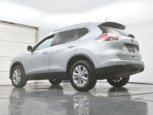 Used 2015 Nissan Rogue SV AWD/4WD image 30
