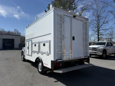 New 2026 RAM ProMaster 3500 w/ Convenience Group FWD image 5