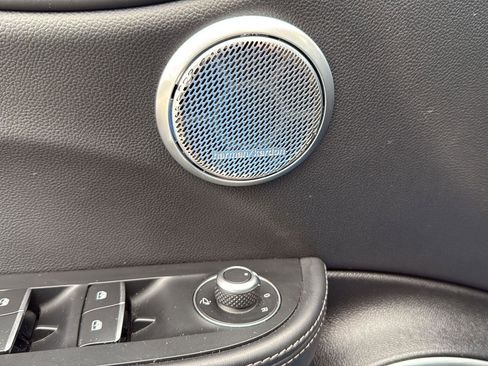 Used 2018 Alfa Romeo Giulia Quadrifoglio w/ Driver Assist Dynamic Package image 17