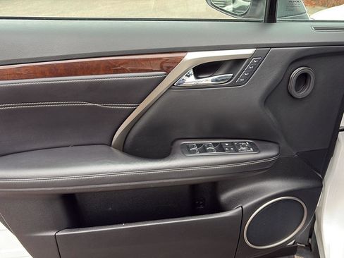 Used 2016 Lexus RX 450h AWD image 12