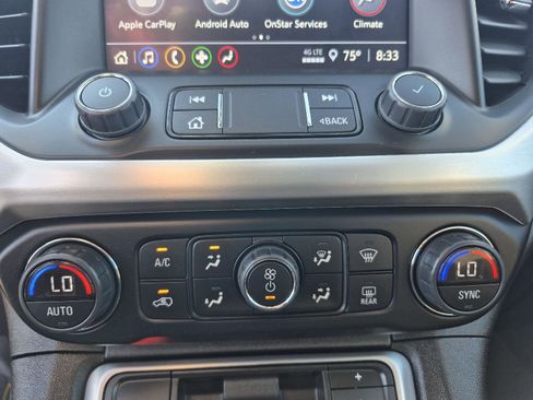 Used 2023 GMC Acadia SLE w/ Driver Convenience Package image 27