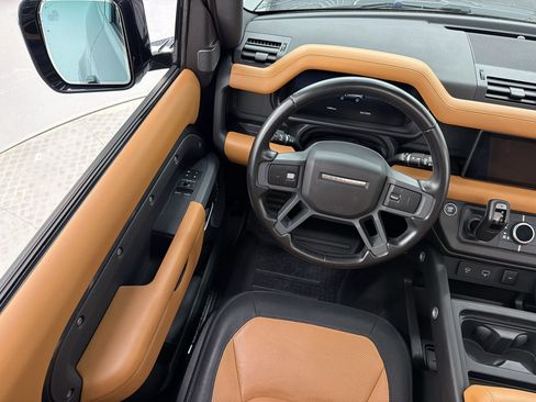Used 2023 Land Rover Defender 90 X-Dynamic SE AWD/4WD image 30