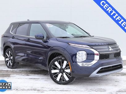 Used 2025 Mitsubishi Outlander SE