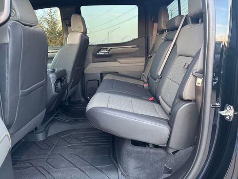 Used 2025 Chevrolet Silverado 1500 ZR2 w/ Technology Package image 30