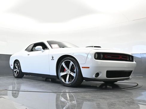 Used 2015 Dodge Challenger R/T Plus image 67