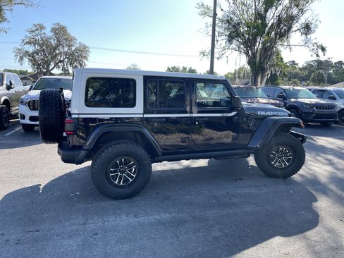 New 2026 Jeep Wrangler Unlimited Rubicon AWD/4WD image 8