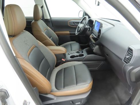 Used 2024 Ford Bronco Sport Outer Banks w/ Tech Package image 20