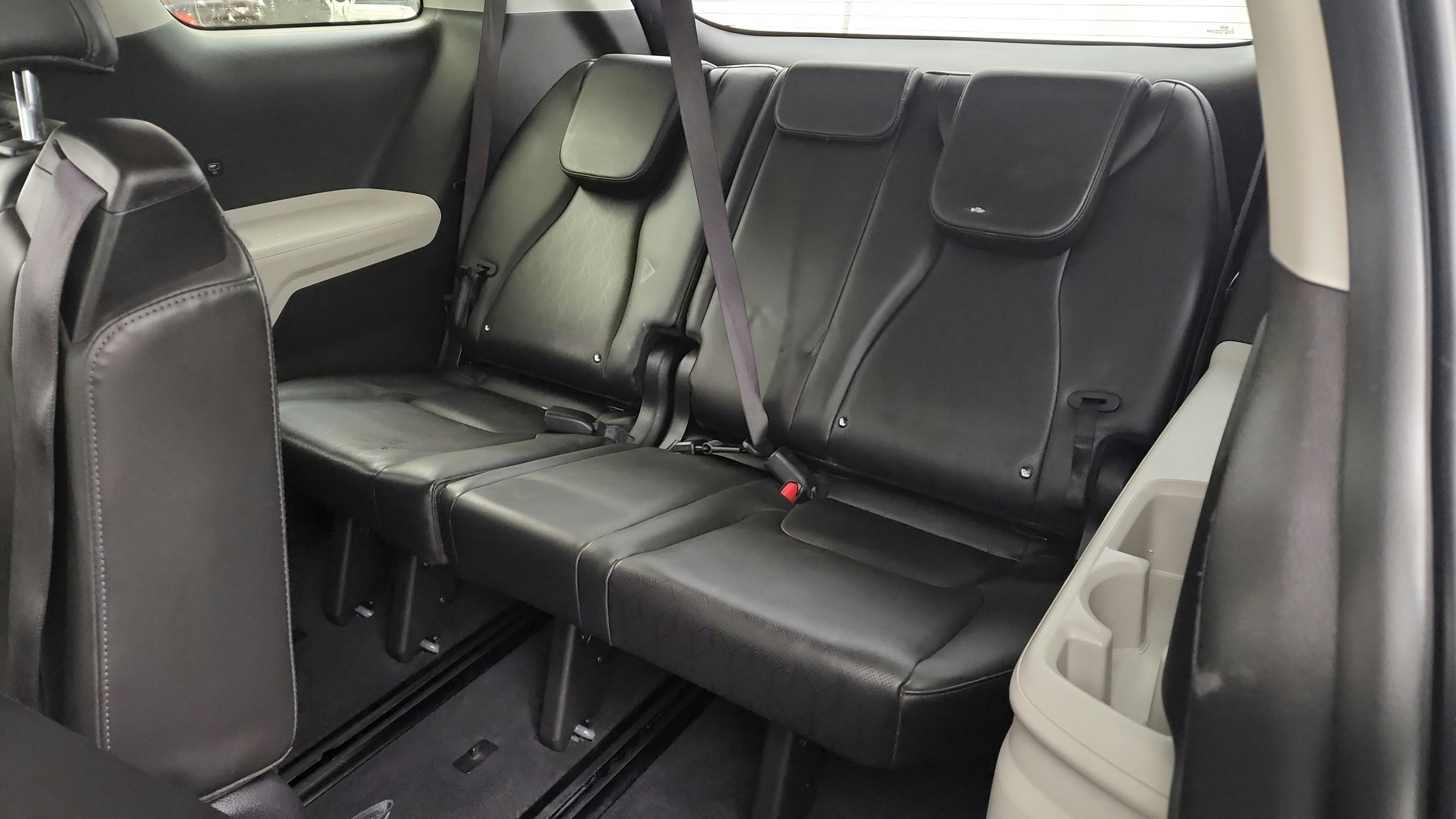 Used 2022 Kia Carnival LX FWD image 15