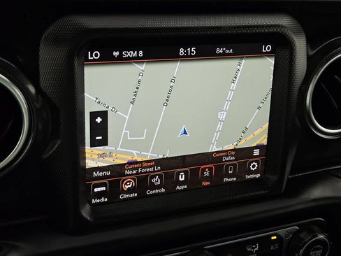 Used 2022 Jeep Wrangler Unlimited Sahara AWD/4WD image 13