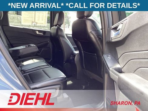 Used 2024 Ford Escape Platinum AWD/4WD image 14