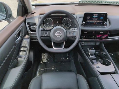 Certified 2023 Nissan Rogue SL image 16