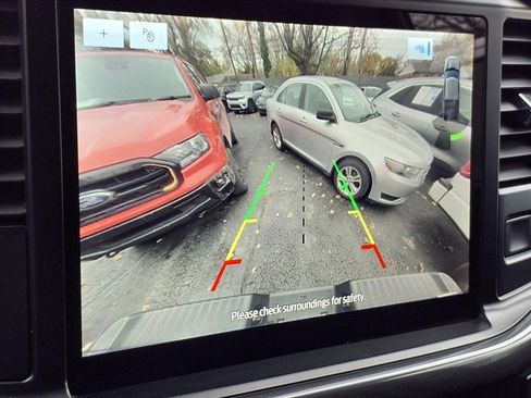 Used 2023 Ford F150 XLT image 8