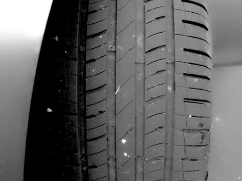 Used 2015 Toyota Camry SE image 15