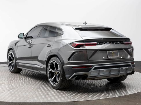 Used 2022 Lamborghini Urus image 4