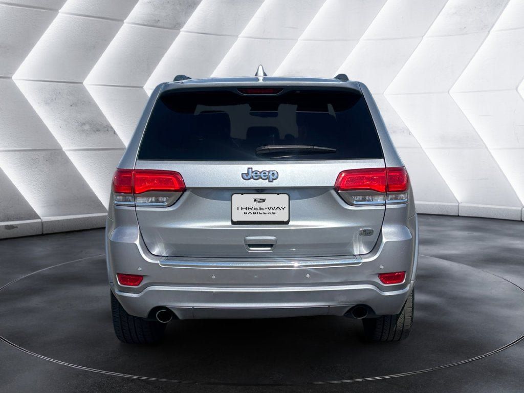Used 2014 Jeep Grand Cherokee Overland w/ Advanced Technology Group RWD image 4